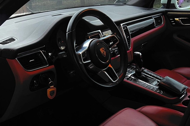 Porsche Macan cena 155000 przebieg: 106000, rok produkcji 2014 z Bydgoszcz małe 22